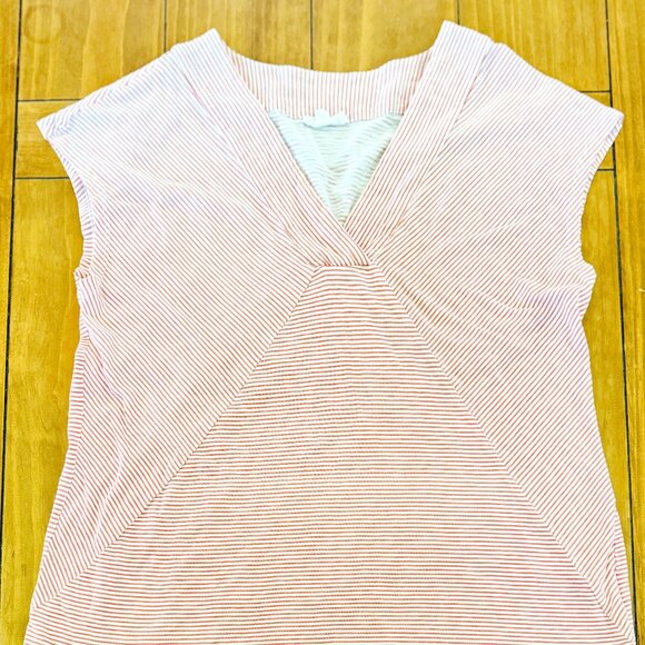 Jane & Delancey Women's Short Sleeve V-Neck Shirt Size Large Ivory/Red - Picture 1 of 5